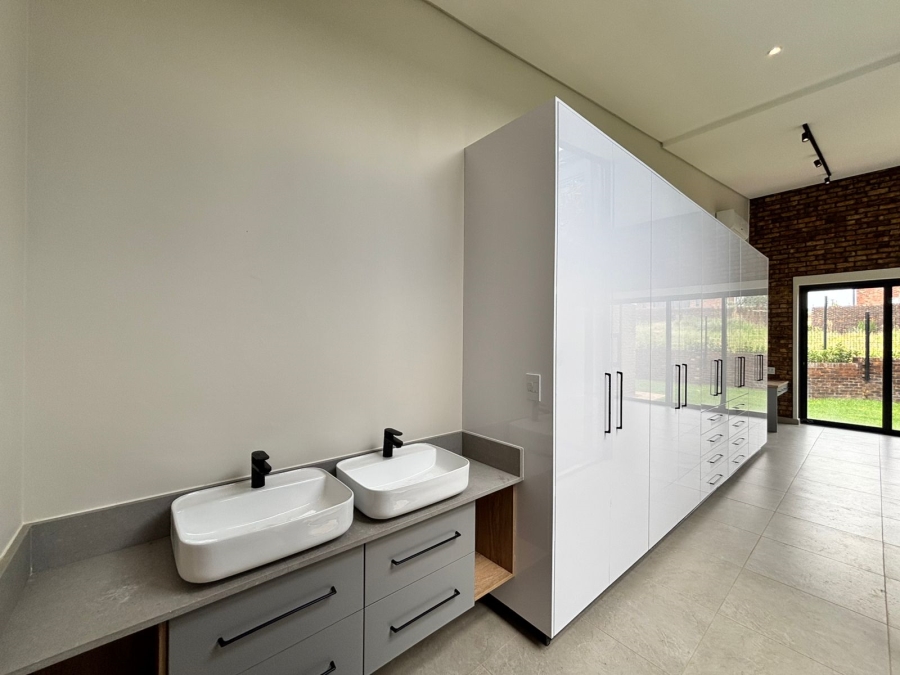 To Let 3 Bedroom Property for Rent in Helderzicht Eco Estate North West